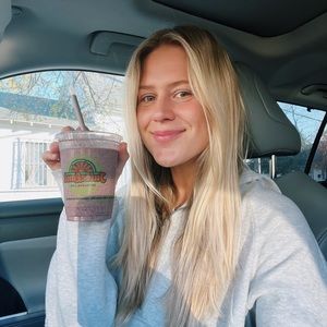 Meet your Posher, Sara